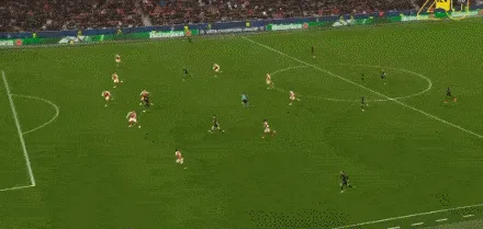 泰里耶头球攻门，拉亚高难度扑救建功